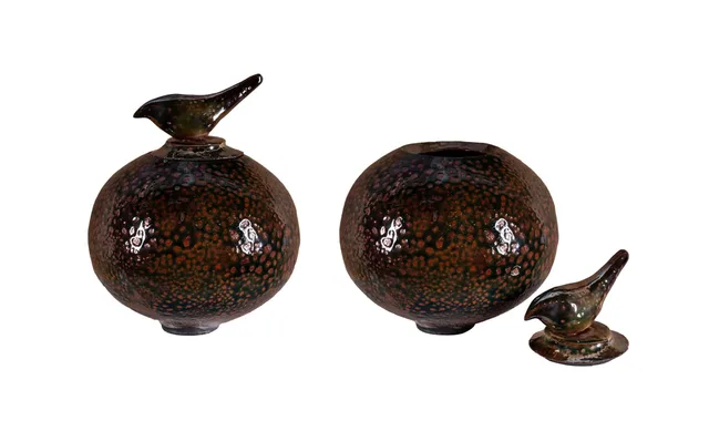 Brown Ball with a Little Bird - Magdalena Seredziuk-Grabczewska