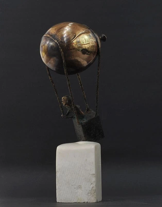 8 — Artur Gworek